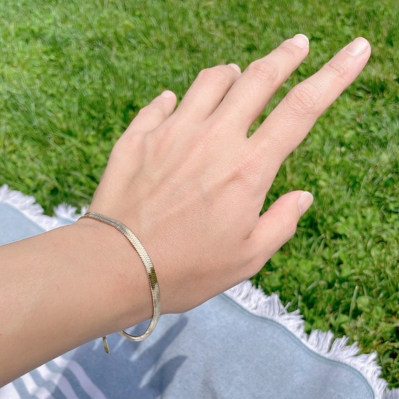 18K Real Gold Plated 4MM Herringbone Flat Snake Chain Bracelet - Picture 4 of 6